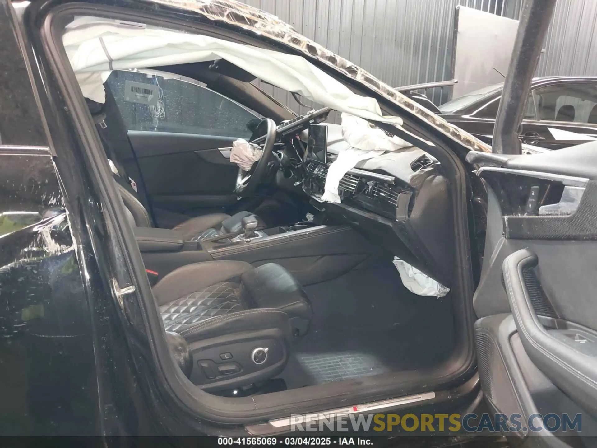 5 Photograph of a damaged car WAUB4AF45PA013812 AUDI S4 2023