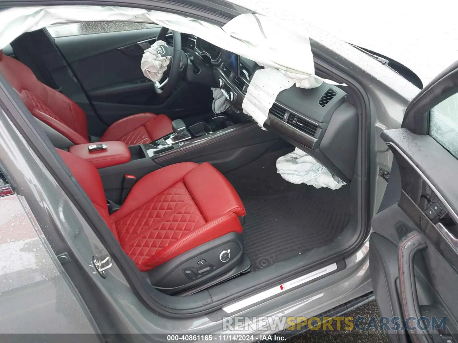 5 Photograph of a damaged car WAUB4AF49PA062320 AUDI S4 2023