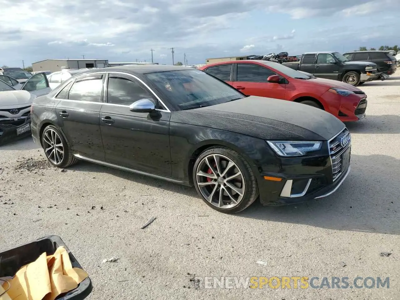 4 Photograph of a damaged car WAUB4AF40KA034611 AUDI S4/RS4 2019
