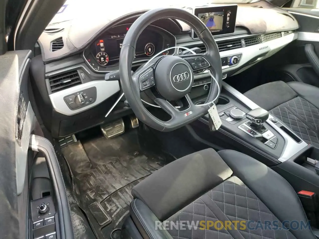 8 Photograph of a damaged car WAUB4AF40KA034611 AUDI S4/RS4 2019