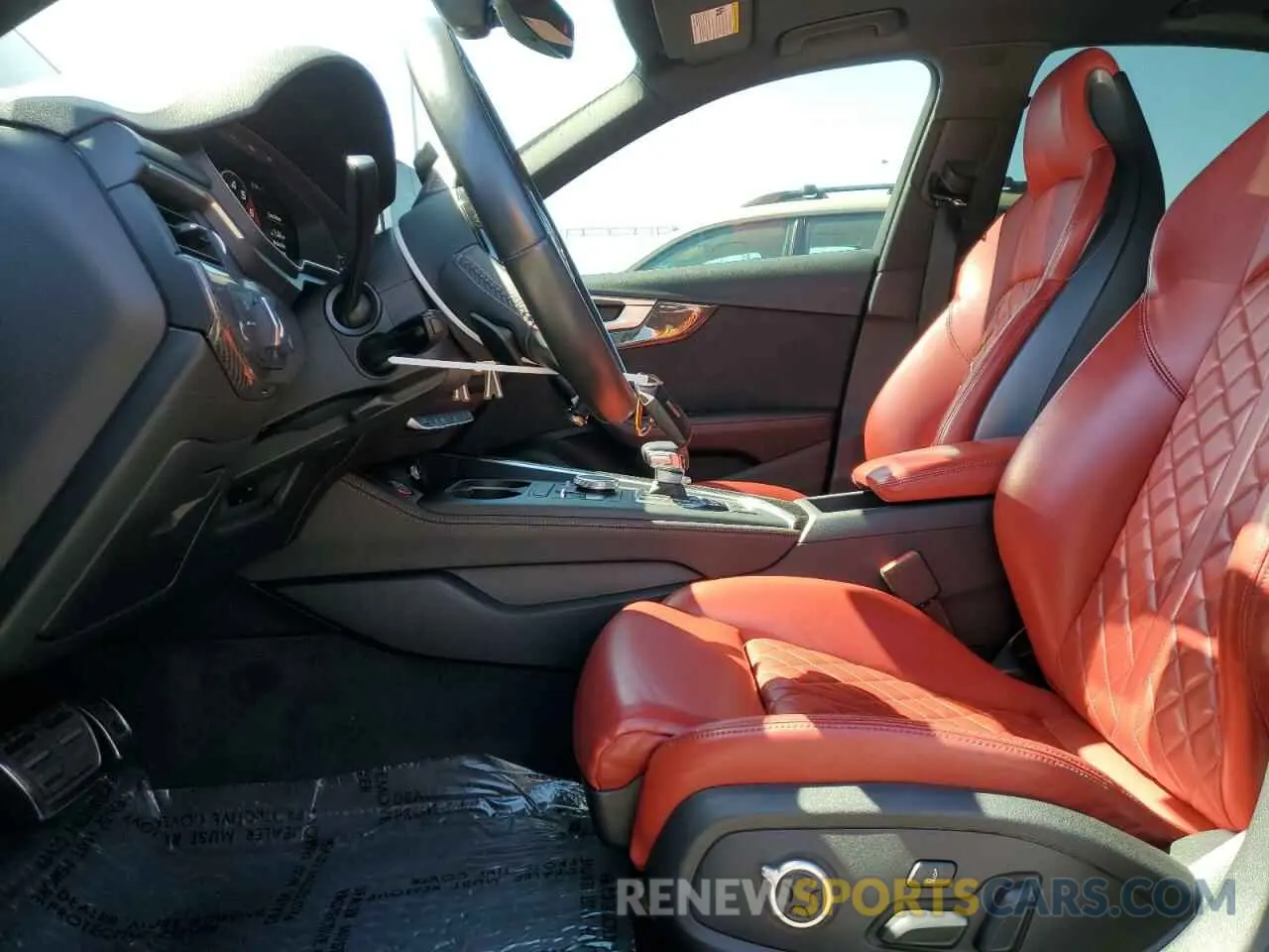 7 Photograph of a damaged car WAUB4AF40KA054826 AUDI S4/RS4 2019