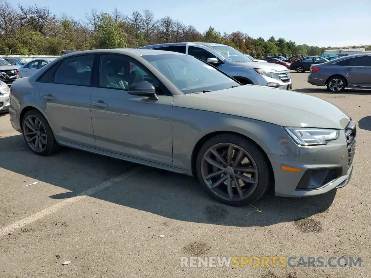 4 Photograph of a damaged car WAUB4AF41KA013413 AUDI S4/RS4 2019