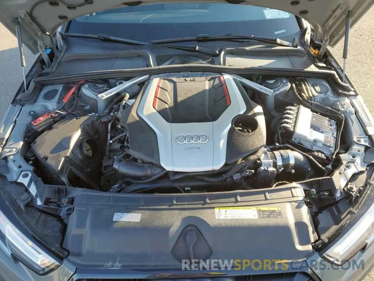 11 Photograph of a damaged car WAUB4AF44KA043277 AUDI S4/RS4 2019