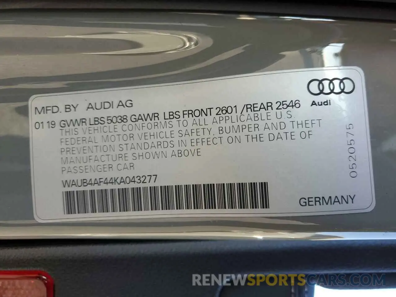 12 Photograph of a damaged car WAUB4AF44KA043277 AUDI S4/RS4 2019