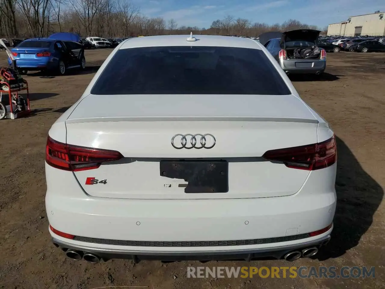 6 Photograph of a damaged car WAUB4AF44KA114767 AUDI S4/RS4 2019