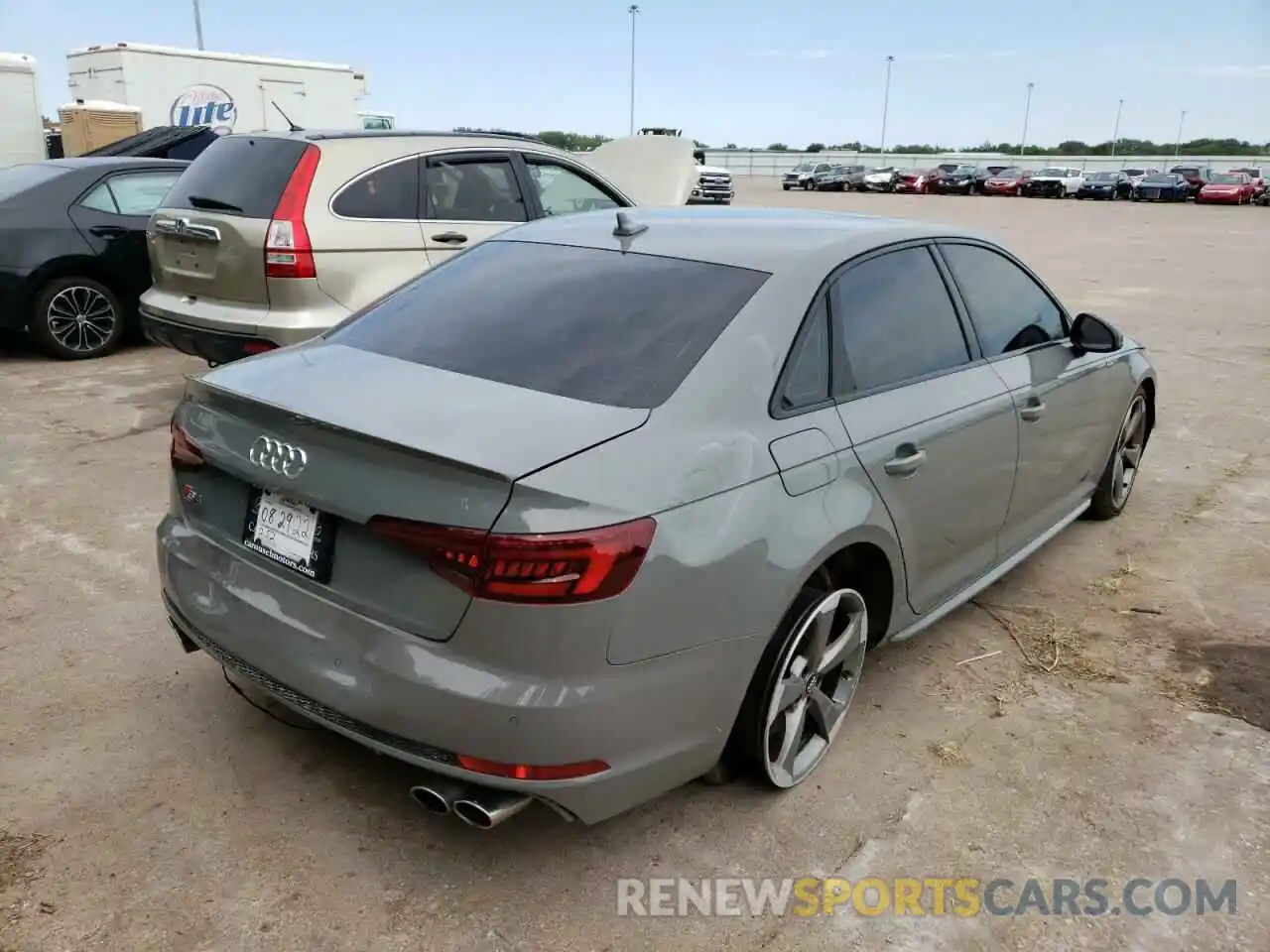 4 Photograph of a damaged car WAUB4AF47KA006434 AUDI S4/RS4 2019