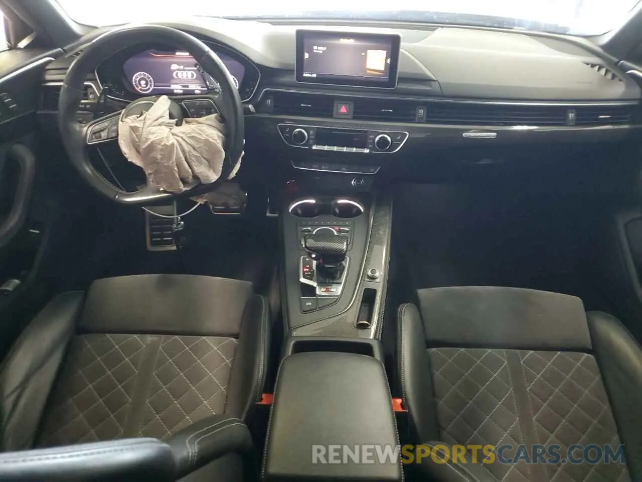 8 Photograph of a damaged car WAUB4AF48KA020391 AUDI S4/RS4 2019