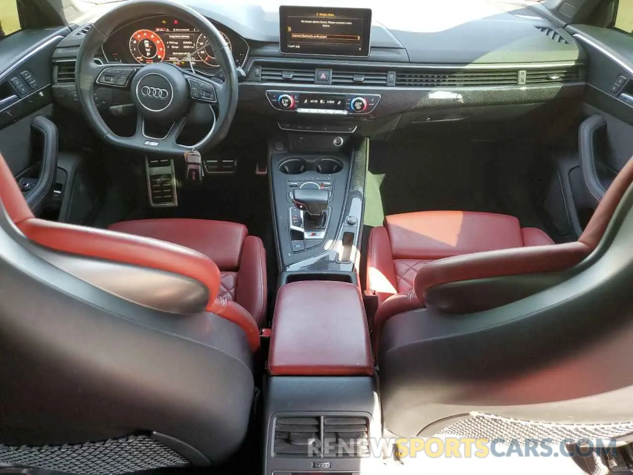 8 Photograph of a damaged car WAUB4AF48KA033657 AUDI S4/RS4 2019
