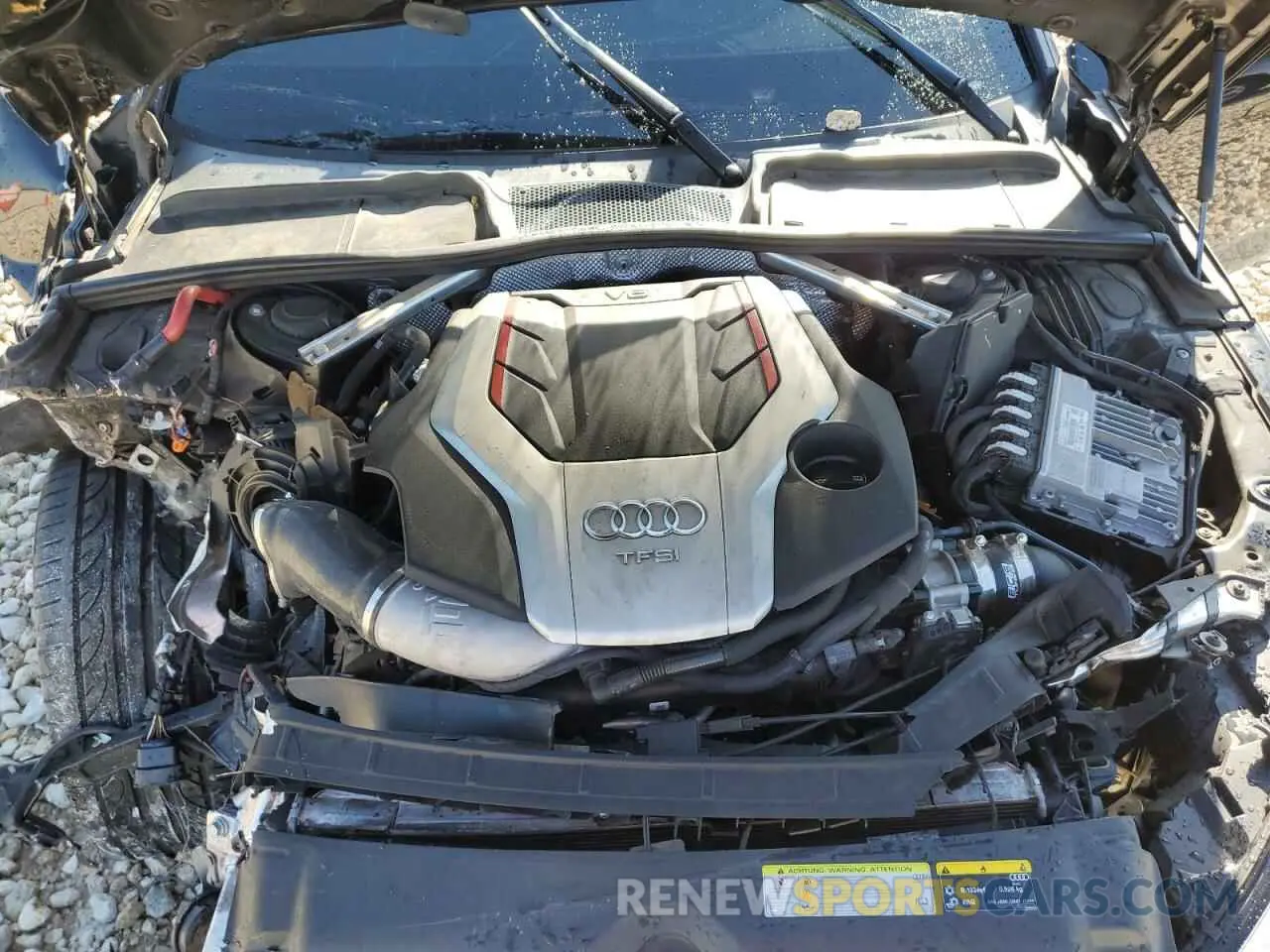 11 Photograph of a damaged car WAUB4AF49KA032422 AUDI S4/RS4 2019