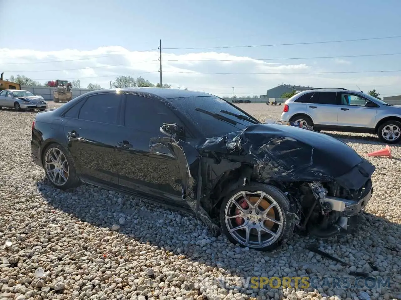 4 Photograph of a damaged car WAUB4AF49KA032422 AUDI S4/RS4 2019