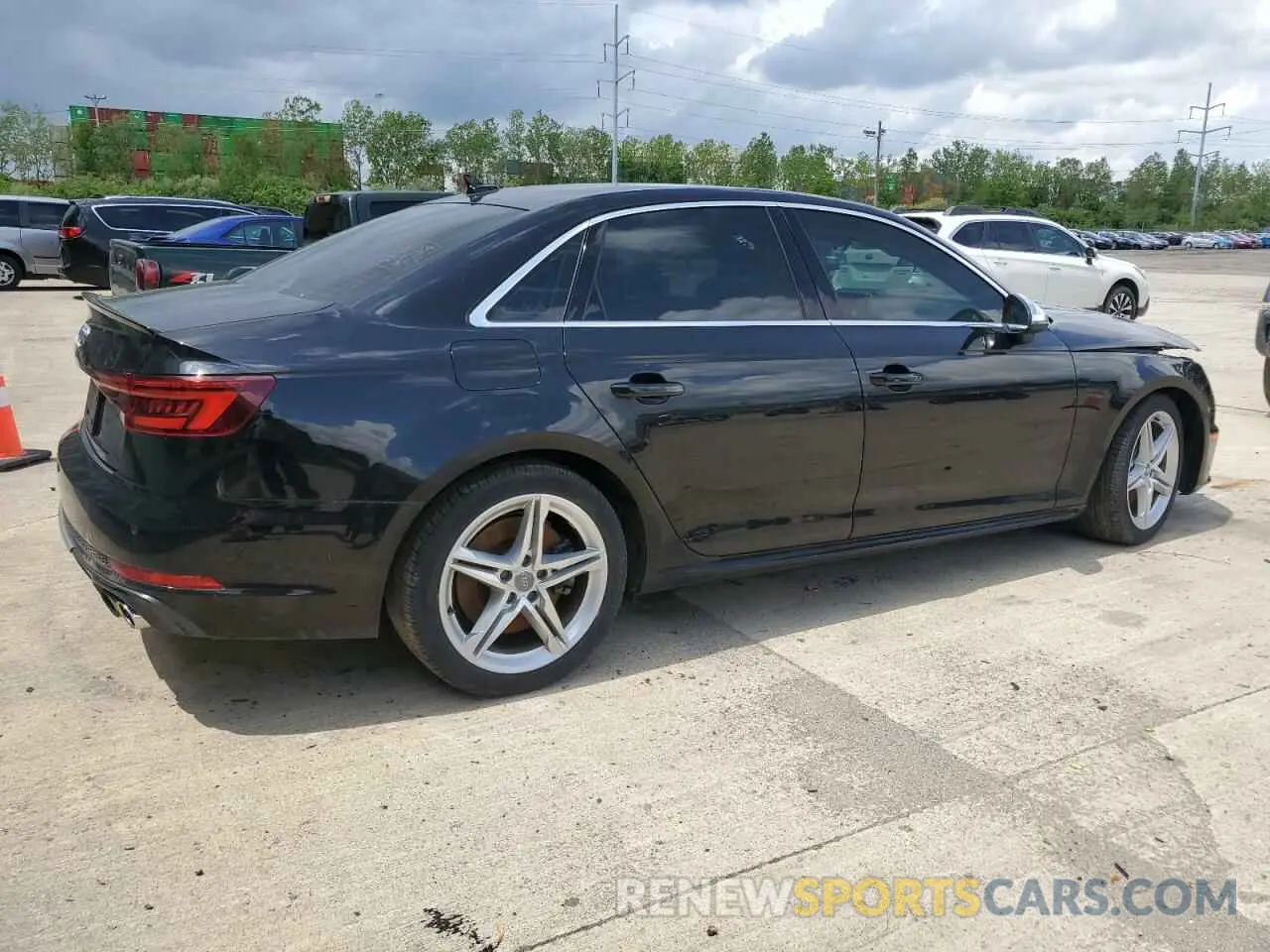 3 Photograph of a damaged car WAUB4AF49KA033005 AUDI S4/RS4 2019