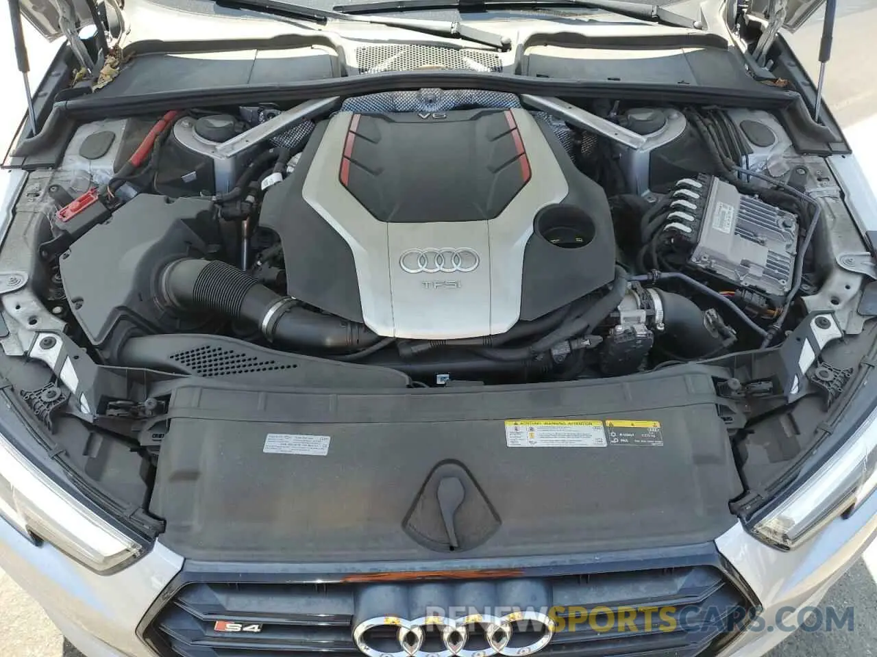 11 Photograph of a damaged car WAUB4AF49KA114716 AUDI S4/RS4 2019