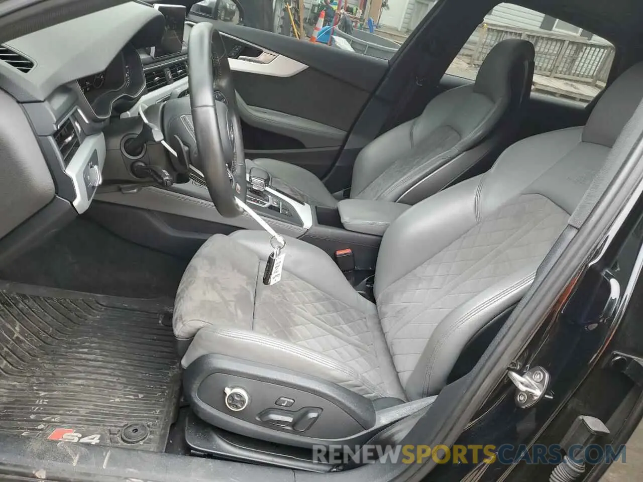 7 Photograph of a damaged car WAUB4AF49KA116434 AUDI S4/RS4 2019