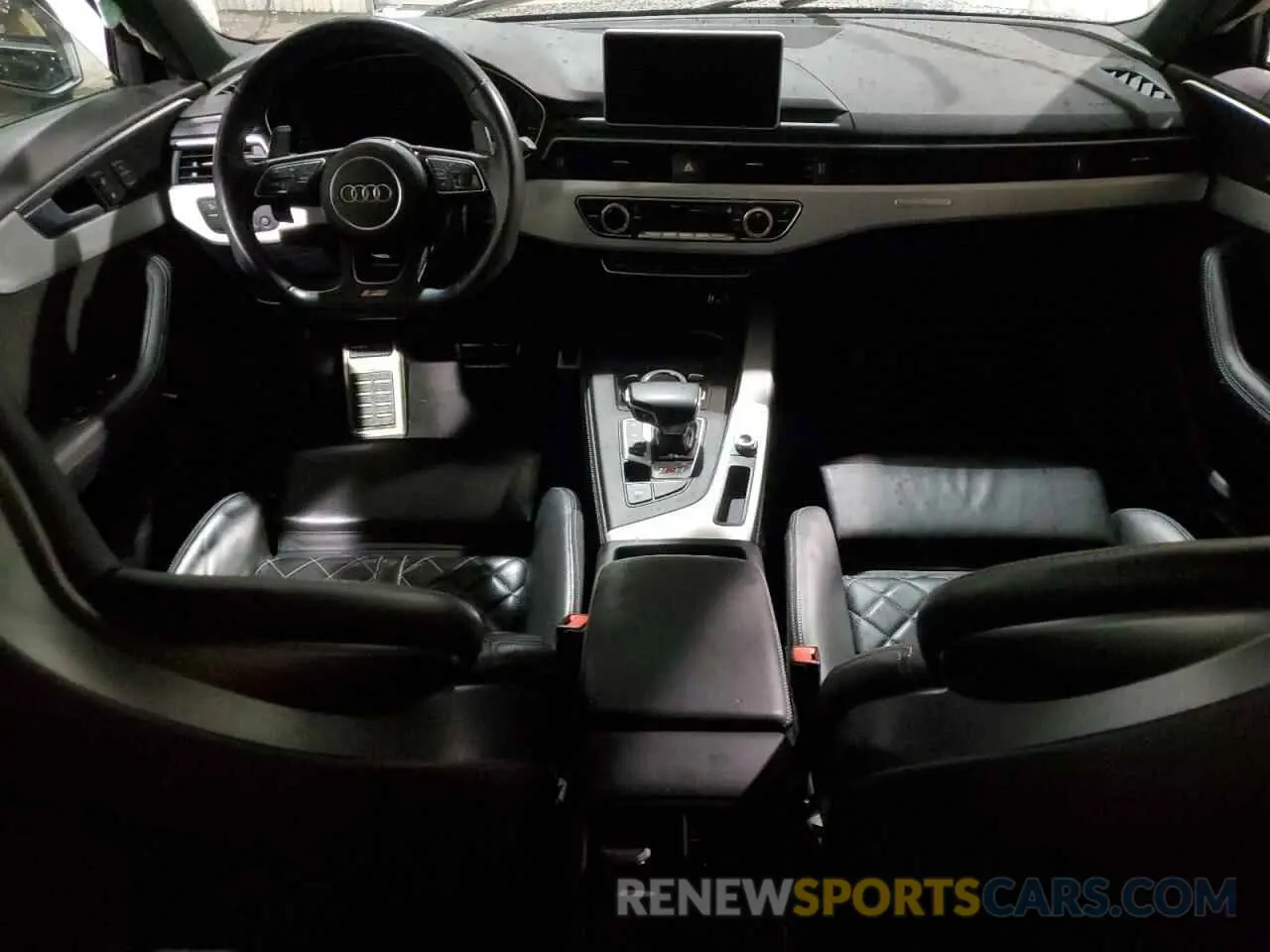 8 Photograph of a damaged car WAUB4AF4XKA002104 AUDI S4/RS4 2019