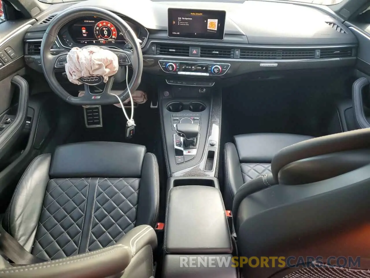 8 Photograph of a damaged car WAUB4AF4XKA003043 AUDI S4/RS4 2019