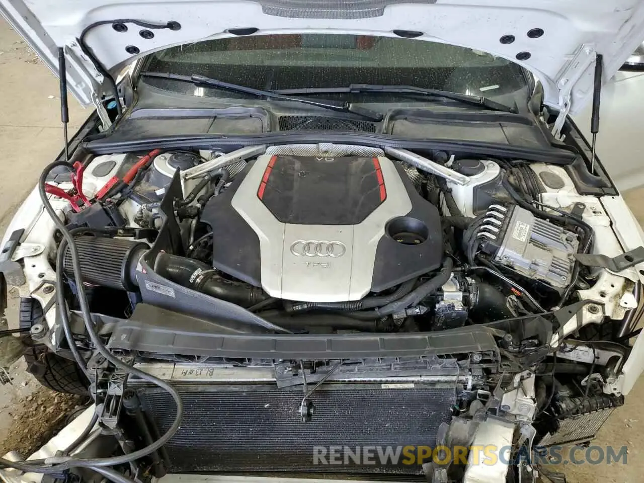 11 Photograph of a damaged car WAUB4AF4XKA047480 AUDI S4/RS4 2019