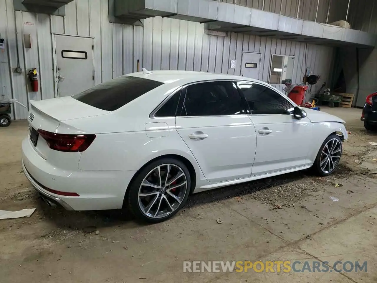 3 Photograph of a damaged car WAUB4AF4XKA047480 AUDI S4/RS4 2019