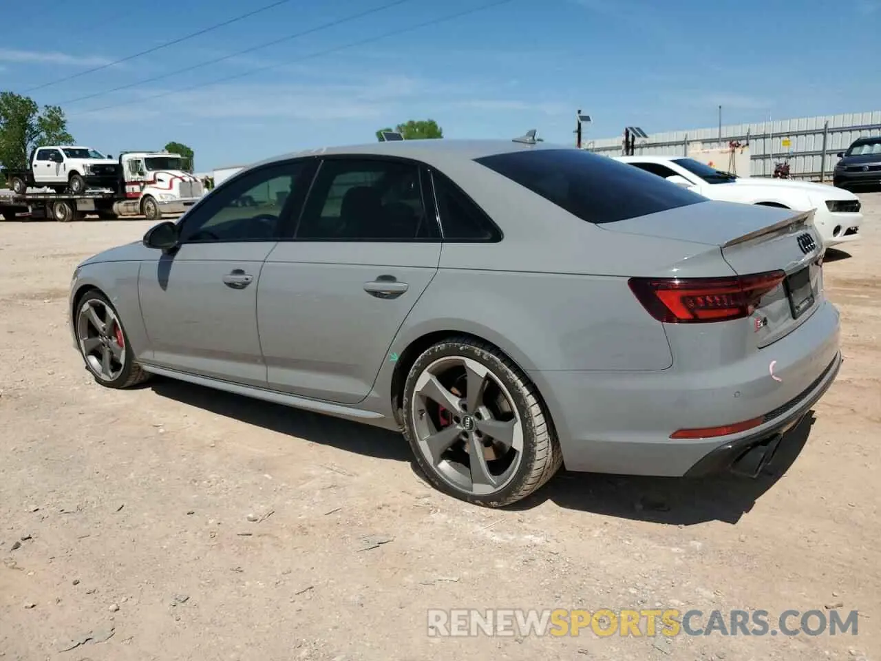 2 Photograph of a damaged car WAUC4AF41KA069243 AUDI S4/RS4 2019