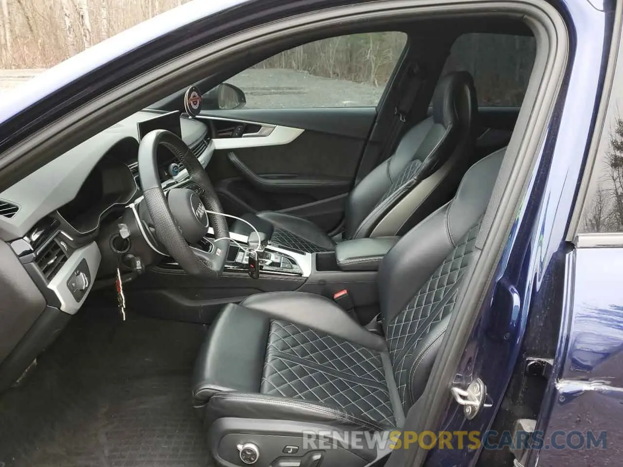 7 Photograph of a damaged car WAUA4AF40LA051518 AUDI S4/RS4 2020