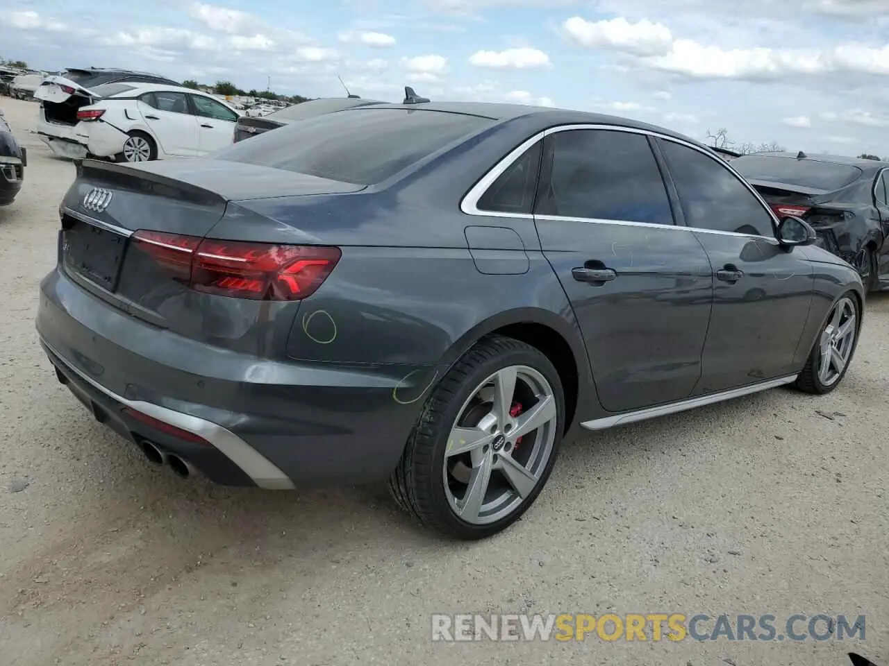 3 Photograph of a damaged car WAUB4AF42LA049807 AUDI S4/RS4 2020