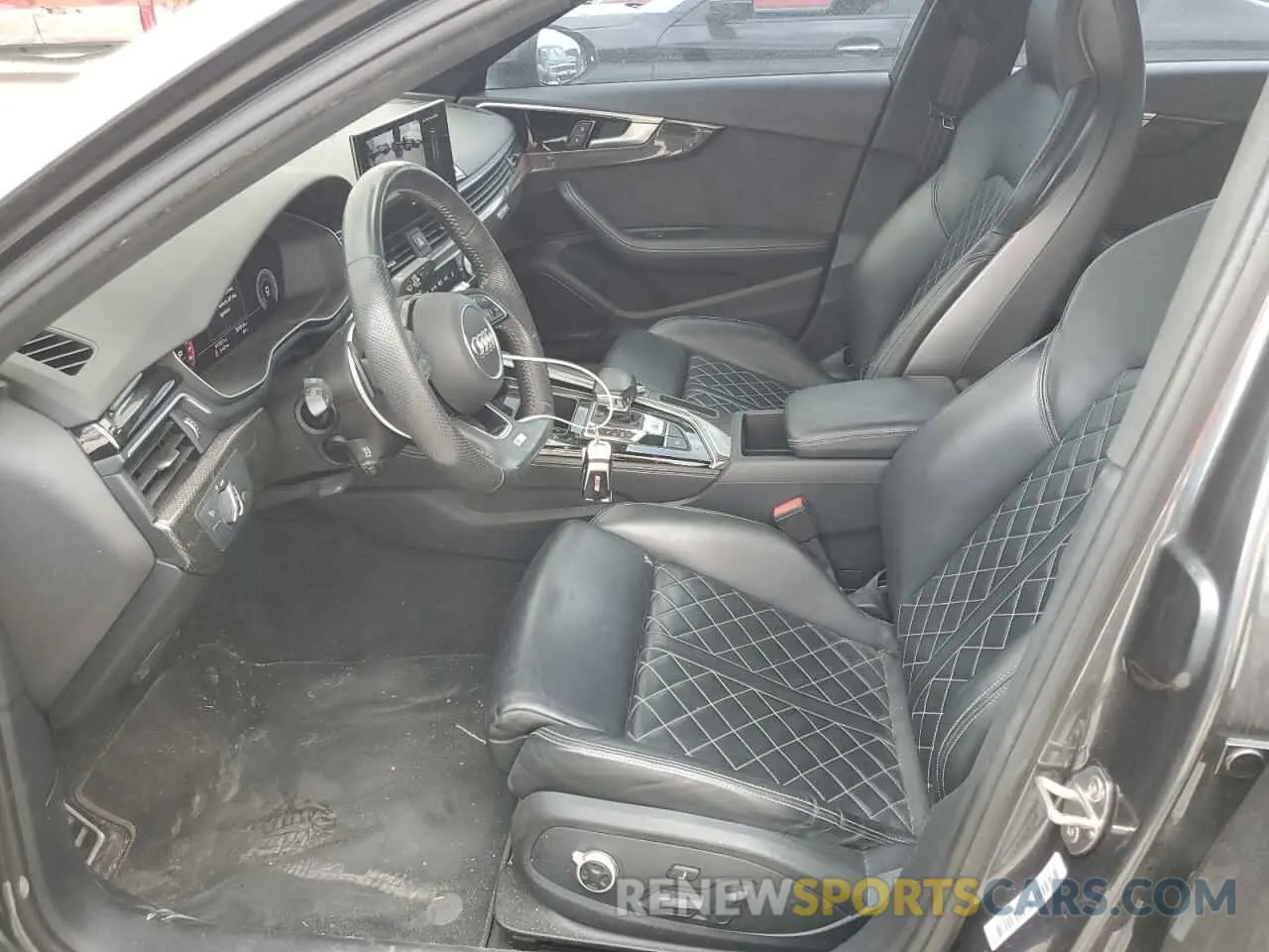 7 Photograph of a damaged car WAUB4AF42LA049807 AUDI S4/RS4 2020