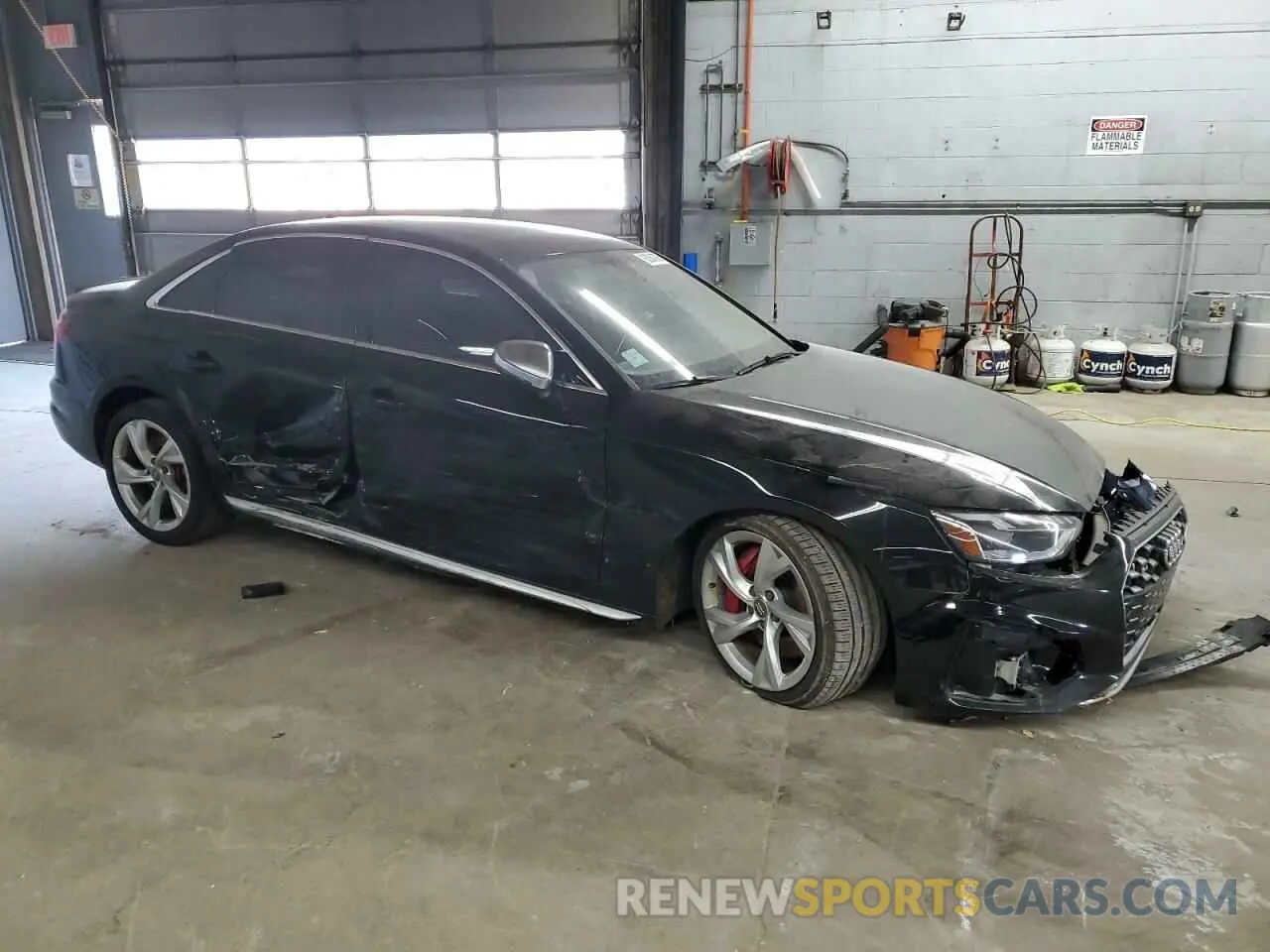 4 Photograph of a damaged car WAUB4AF45LA052250 AUDI S4/RS4 2020