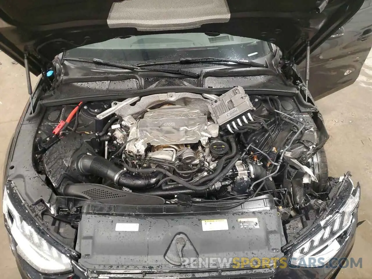 11 Photograph of a damaged car WAUC4AF48LA043157 AUDI S4/RS4 2020