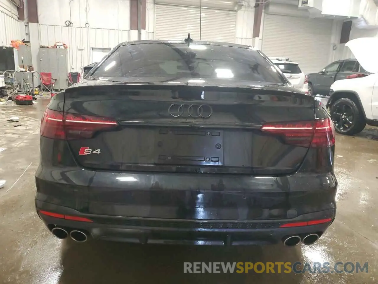 6 Photograph of a damaged car WAUC4AF48LA043157 AUDI S4/RS4 2020