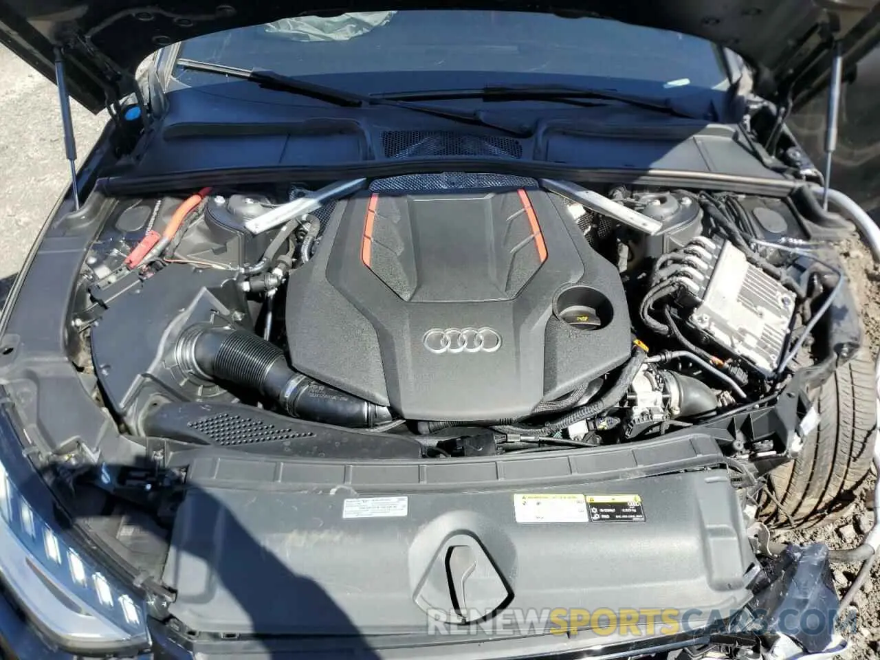 11 Photograph of a damaged car WAUB4AF44MA027812 AUDI S4/RS4 2021