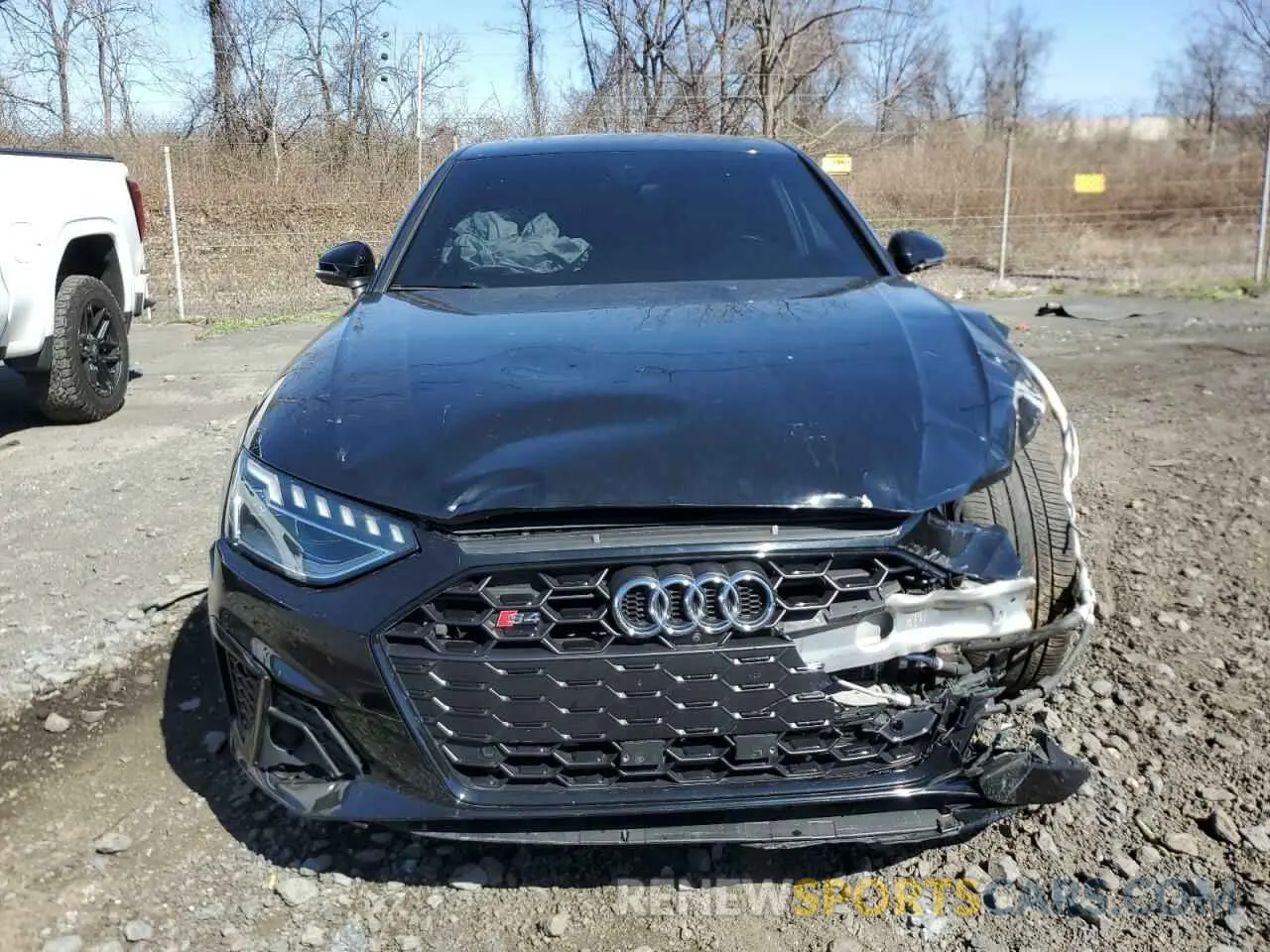 5 Photograph of a damaged car WAUB4AF44MA027812 AUDI S4/RS4 2021
