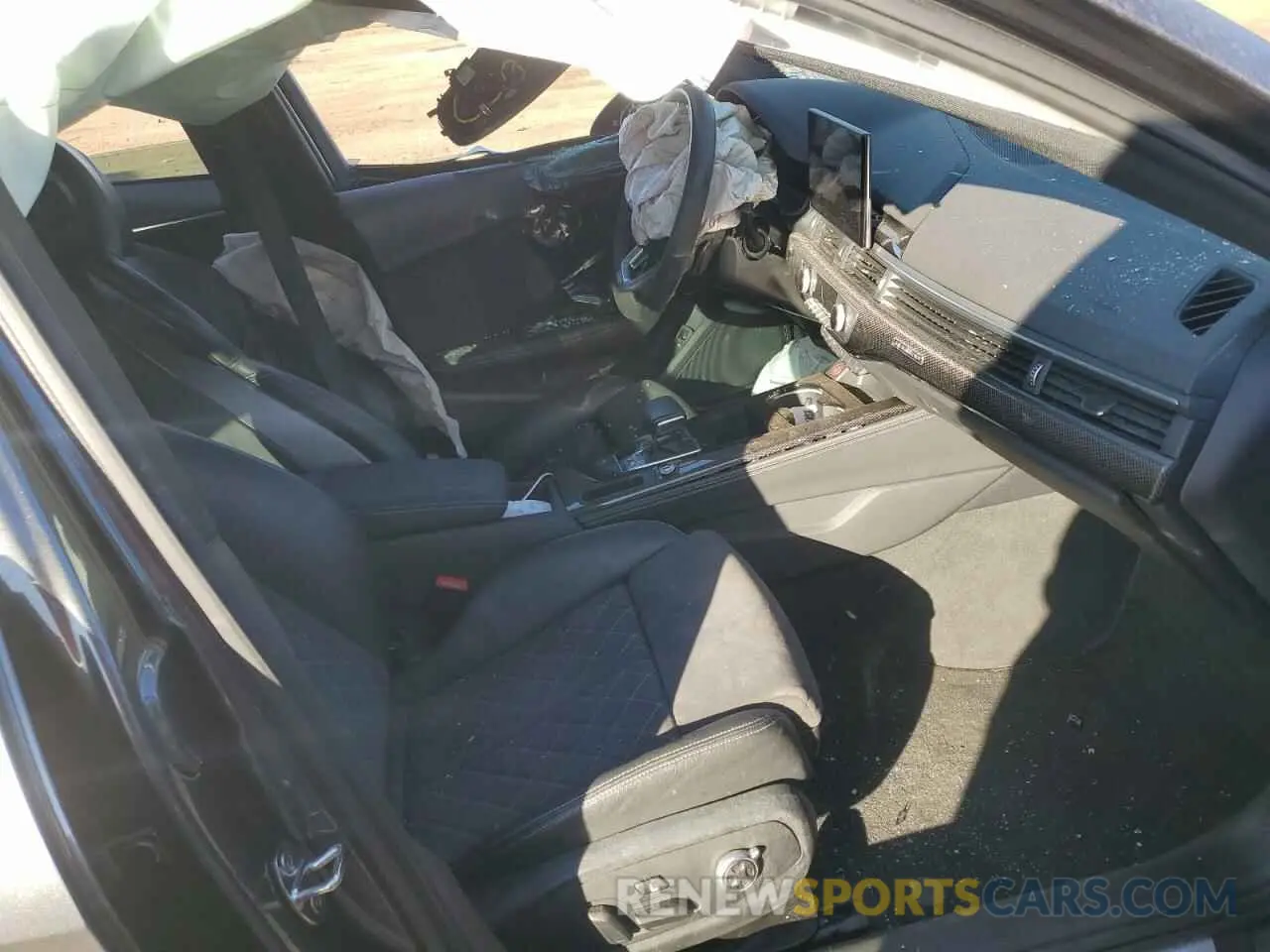 7 Photograph of a damaged car WAUB4AF40NA020003 AUDI S4/RS4 2022
