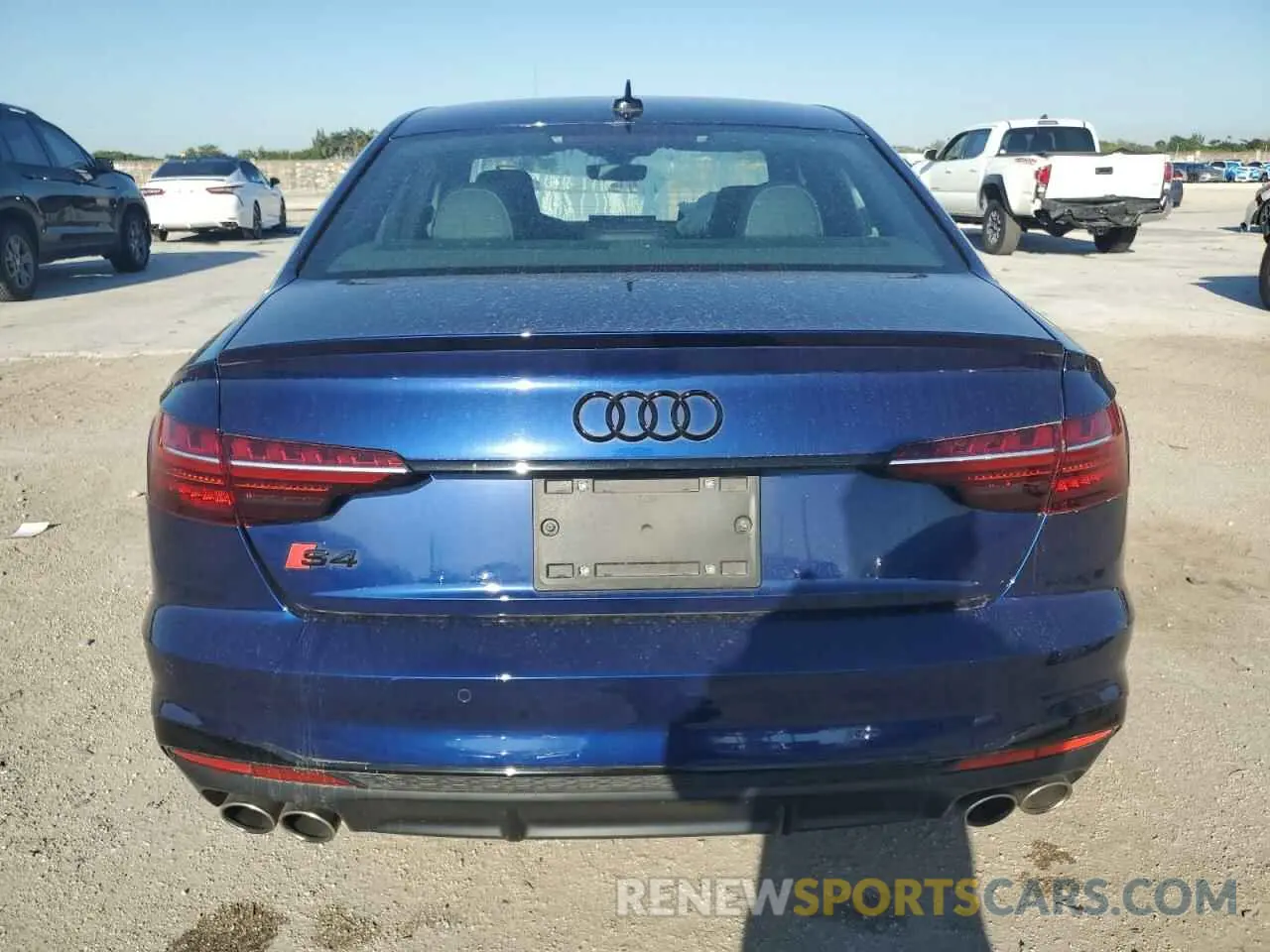6 Photograph of a damaged car WAUB4AF48NA017446 AUDI S4/RS4 2022
