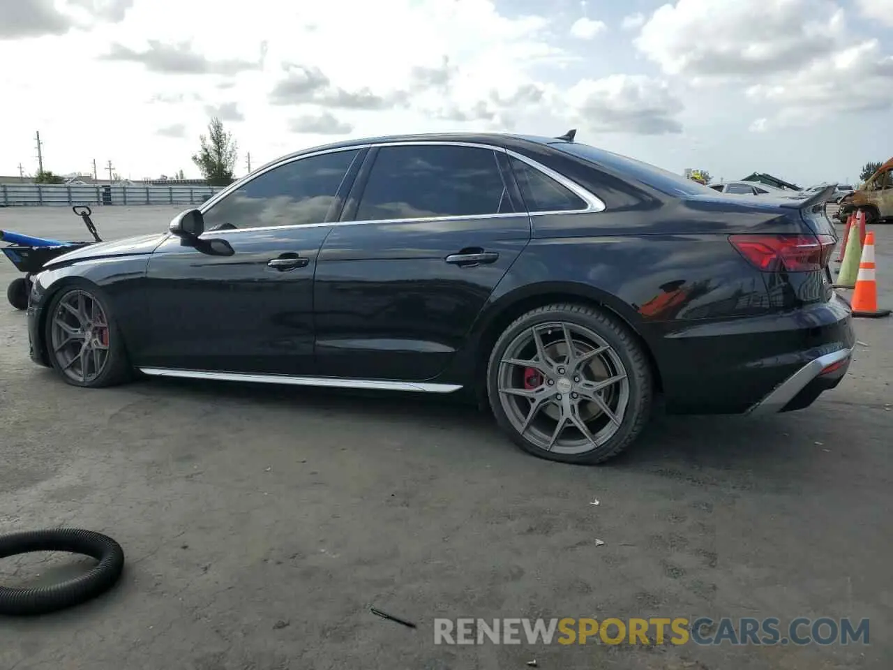 2 Photograph of a damaged car WAUB4AF41PA015735 AUDI S4/RS4 2023