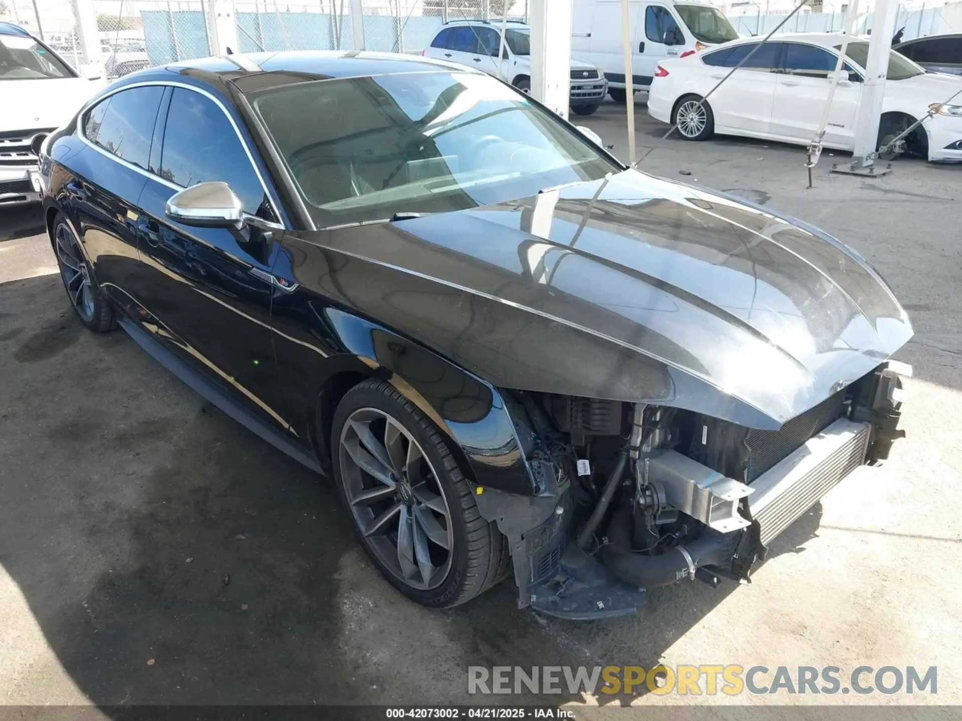 1 Photograph of a damaged car WAUB4CF50KA090648 AUDI S5 2019