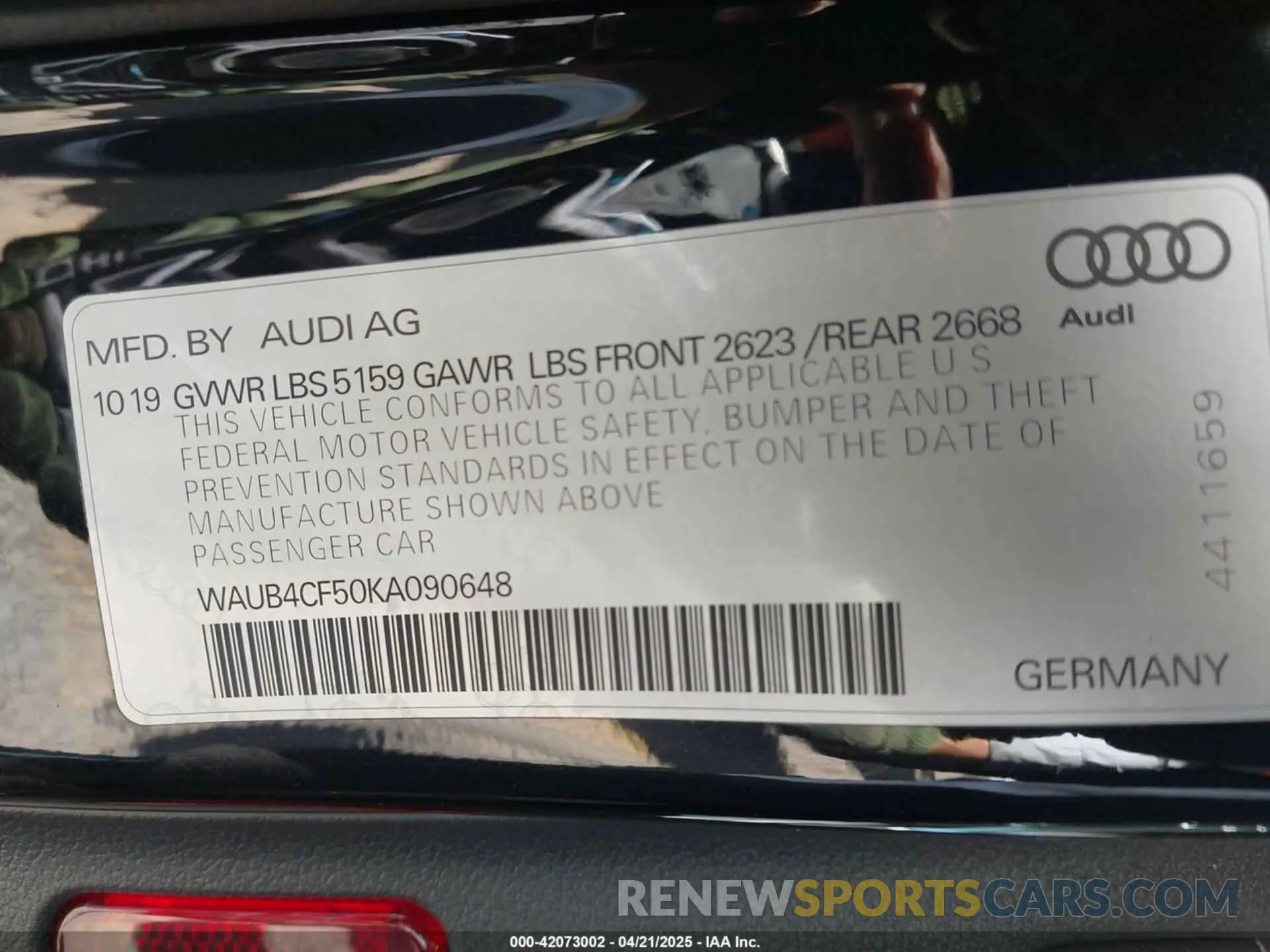 9 Photograph of a damaged car WAUB4CF50KA090648 AUDI S5 2019