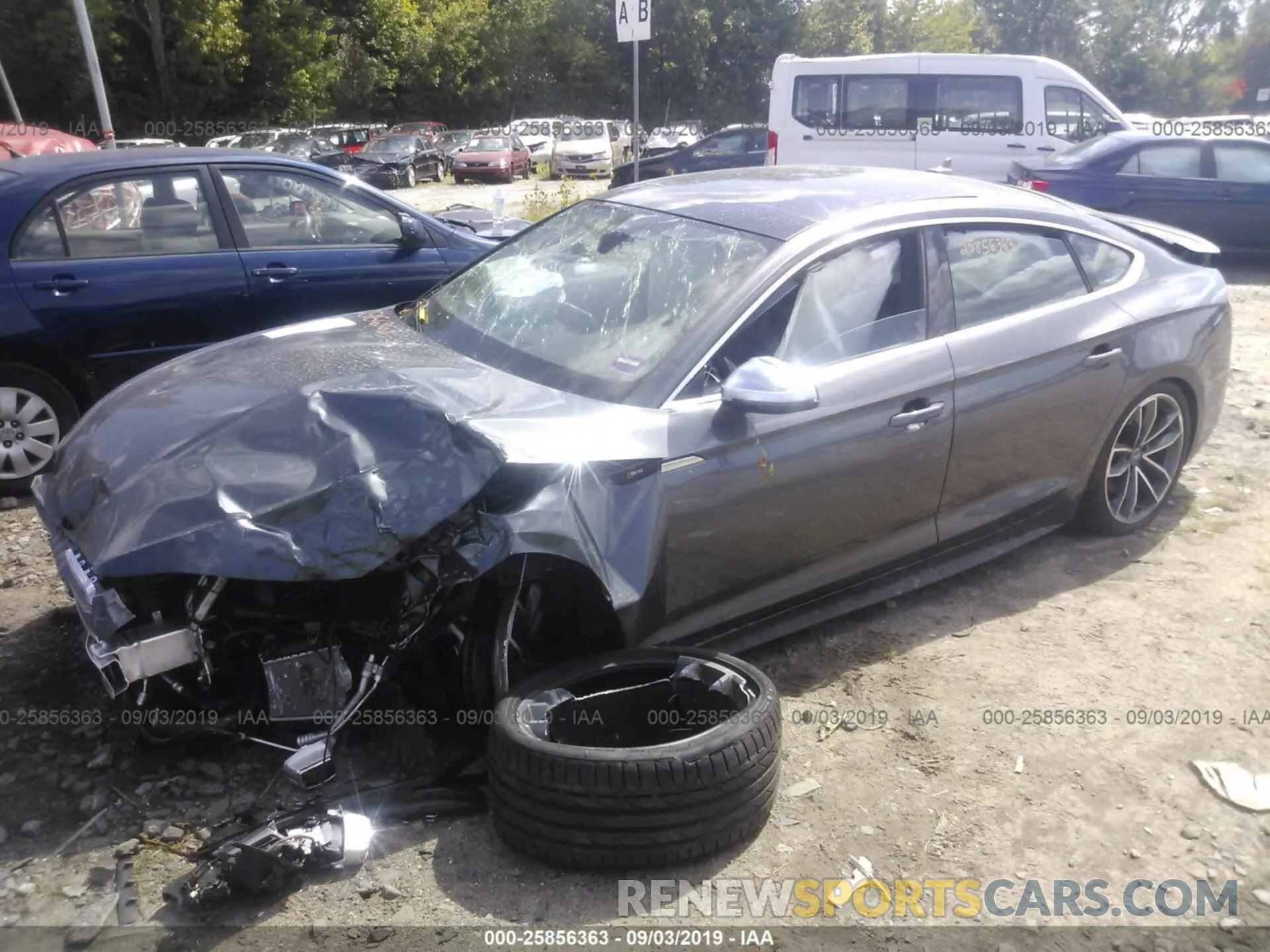 2 Photograph of a damaged car WAUB4CF52KA063015 AUDI S5 2019