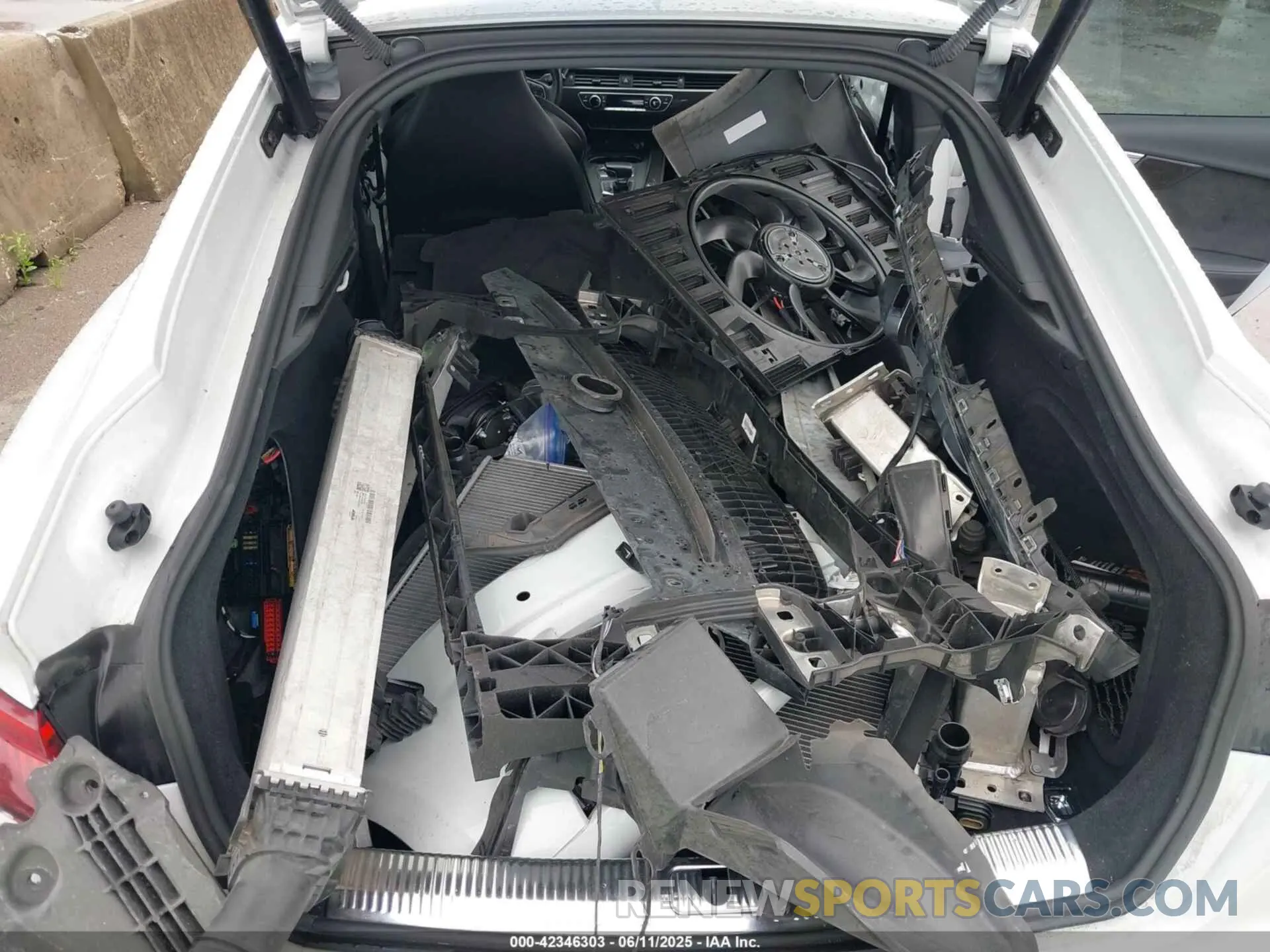 12 Photograph of a damaged car WAUB4CF54KA090815 AUDI S5 2019