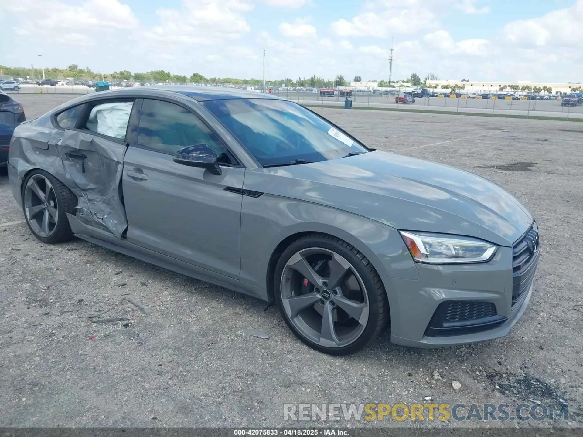 1 Photograph of a damaged car WAUB4CF55KA025004 AUDI S5 2019