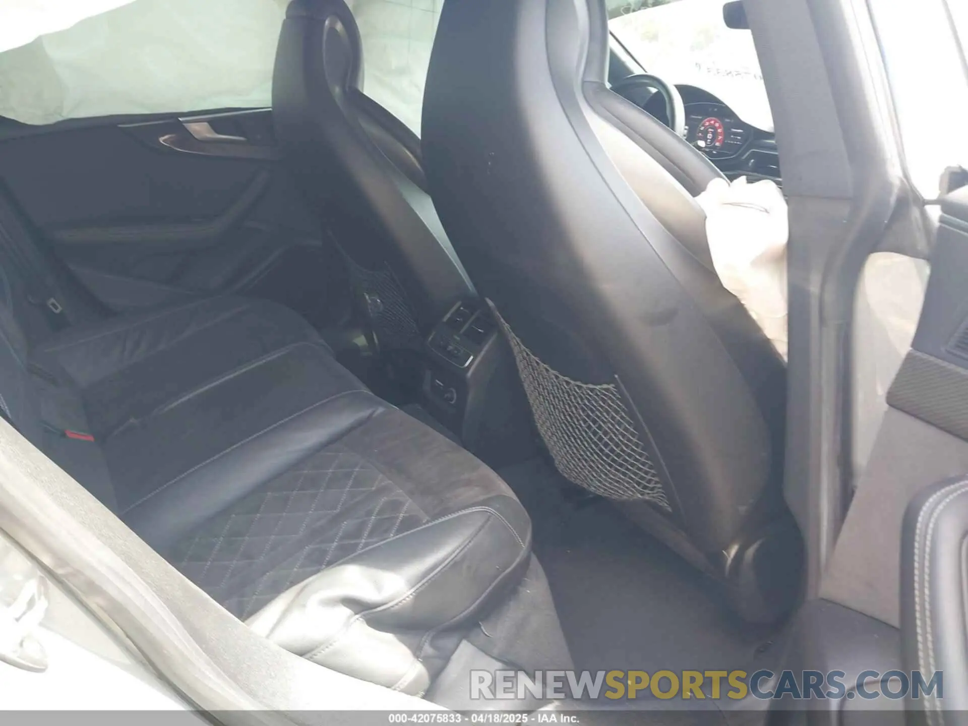 8 Photograph of a damaged car WAUB4CF55KA025004 AUDI S5 2019