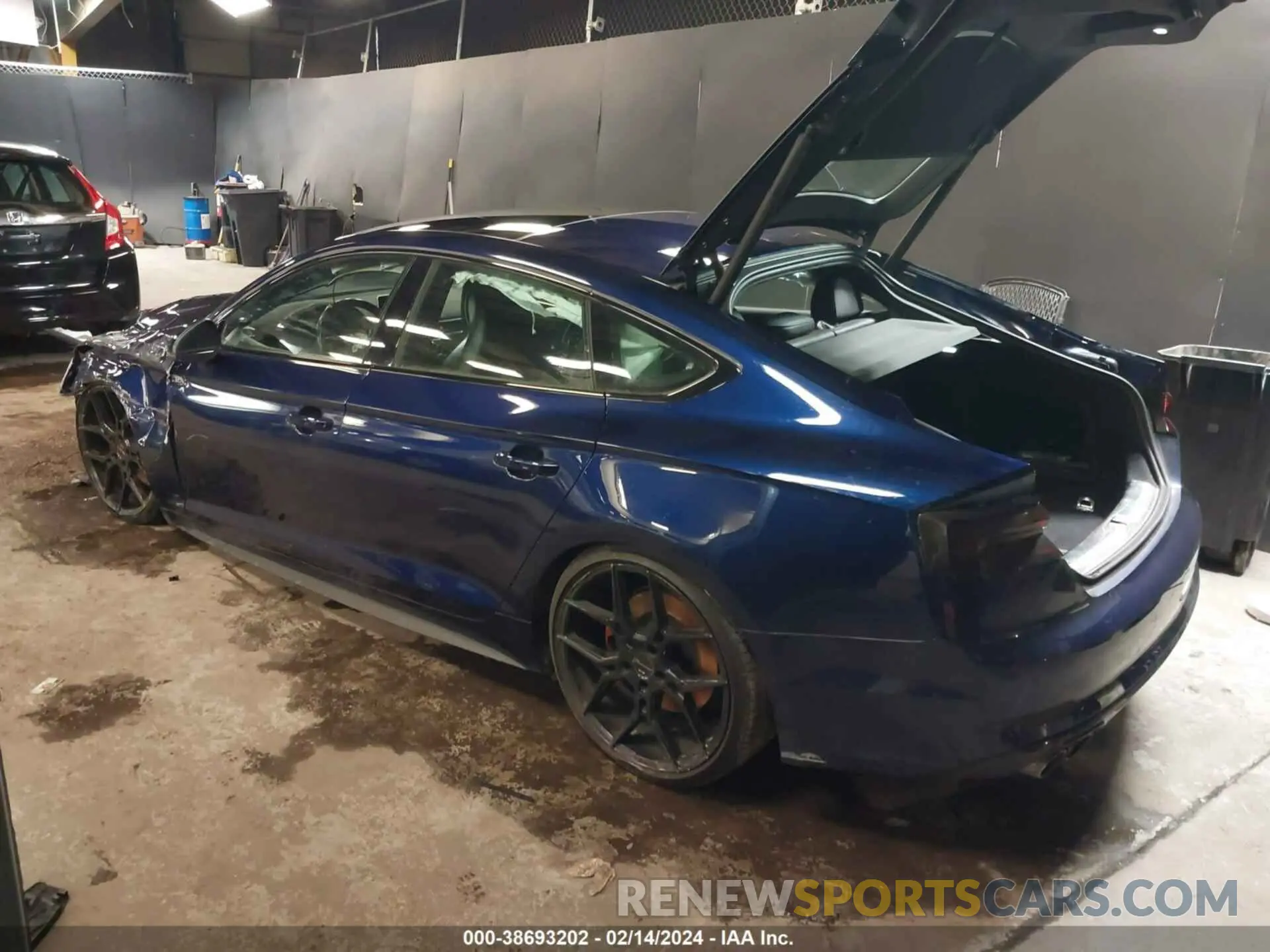 3 Photograph of a damaged car WAUB4CF55KA097627 AUDI S5 2019