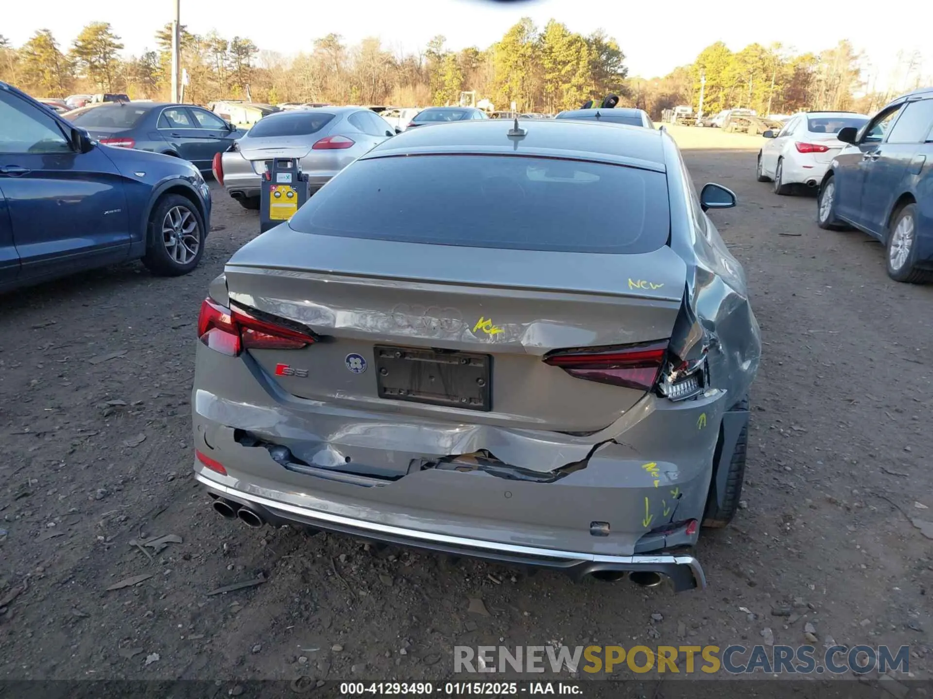 16 Photograph of a damaged car WAUB4CF56KA080125 AUDI S5 2019