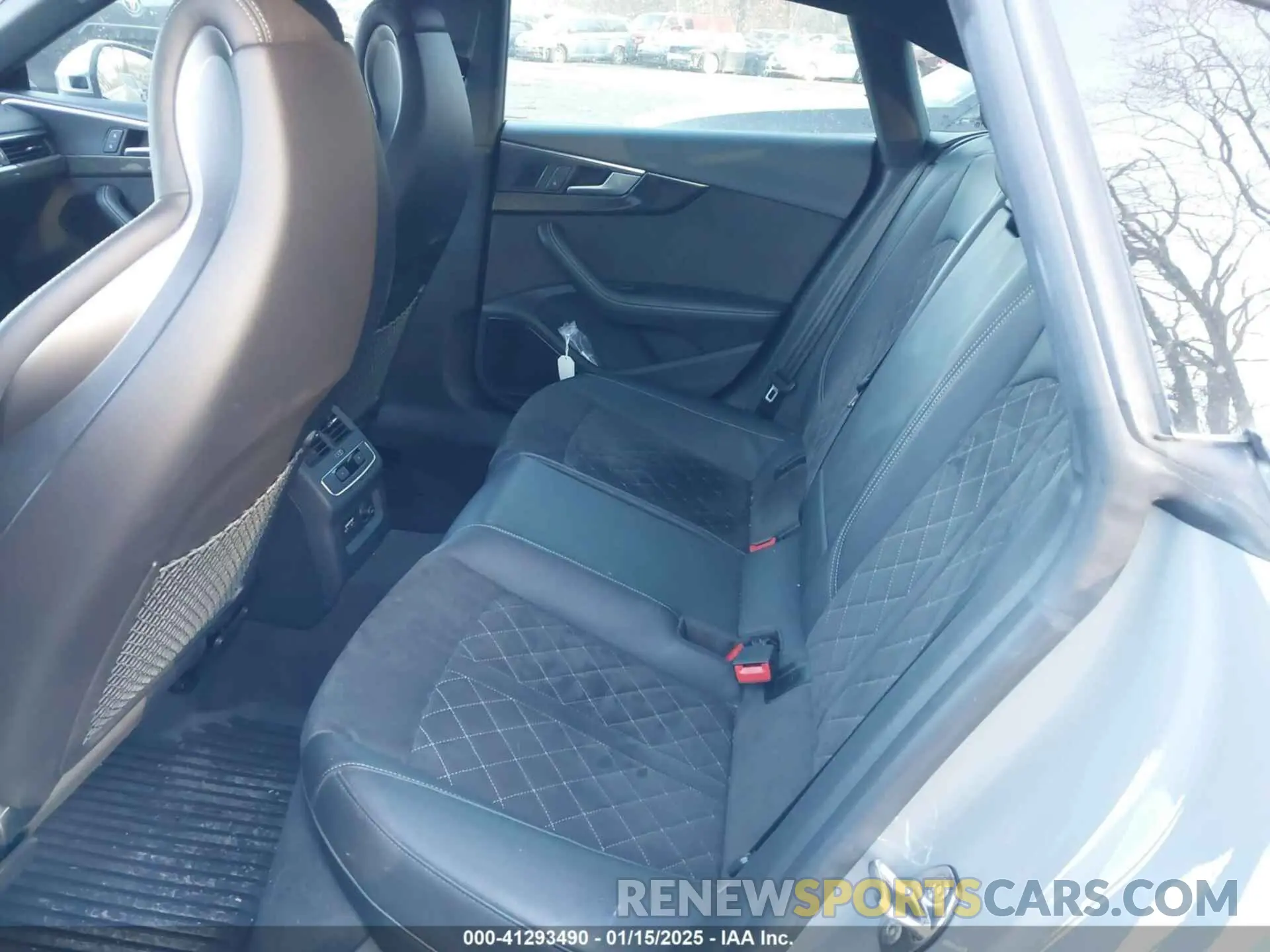 8 Photograph of a damaged car WAUB4CF56KA080125 AUDI S5 2019