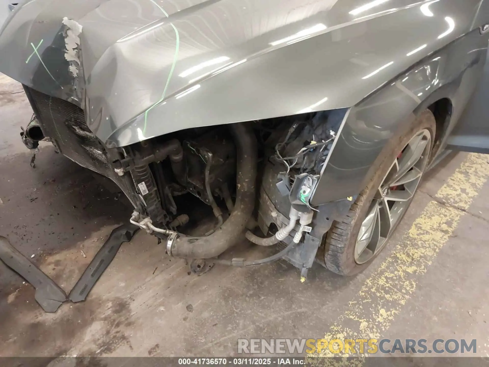 18 Photograph of a damaged car WAUB4CF58KA042802 AUDI S5 2019