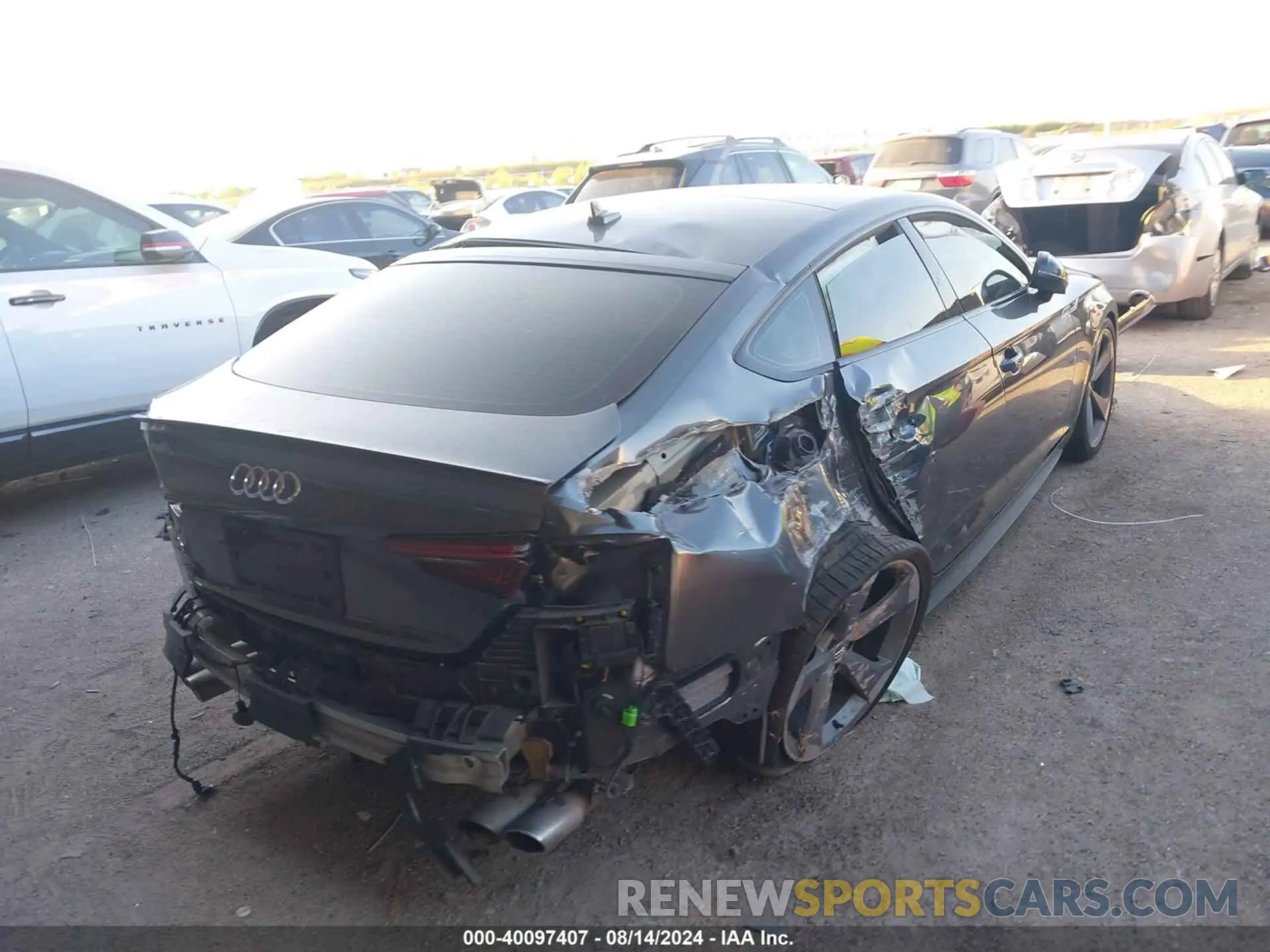4 Photograph of a damaged car WAUB4CF58KA094639 AUDI S5 2019