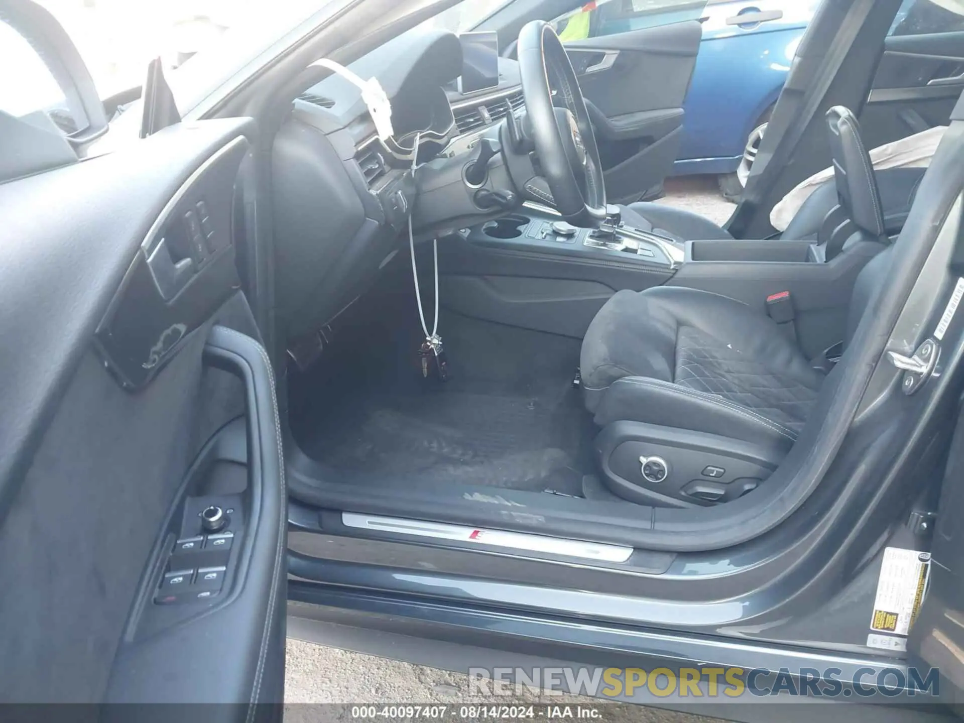 5 Photograph of a damaged car WAUB4CF58KA094639 AUDI S5 2019