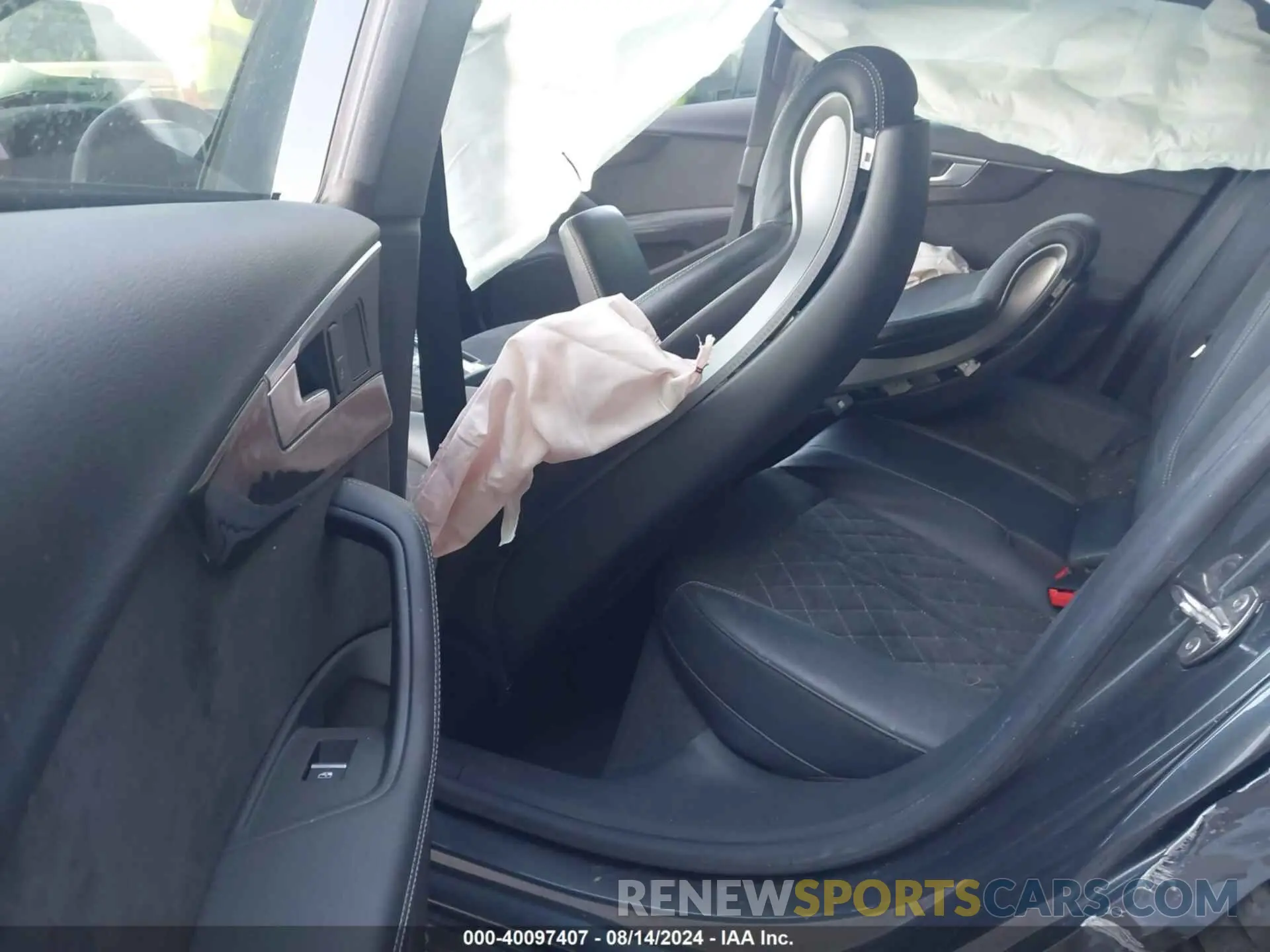 8 Photograph of a damaged car WAUB4CF58KA094639 AUDI S5 2019
