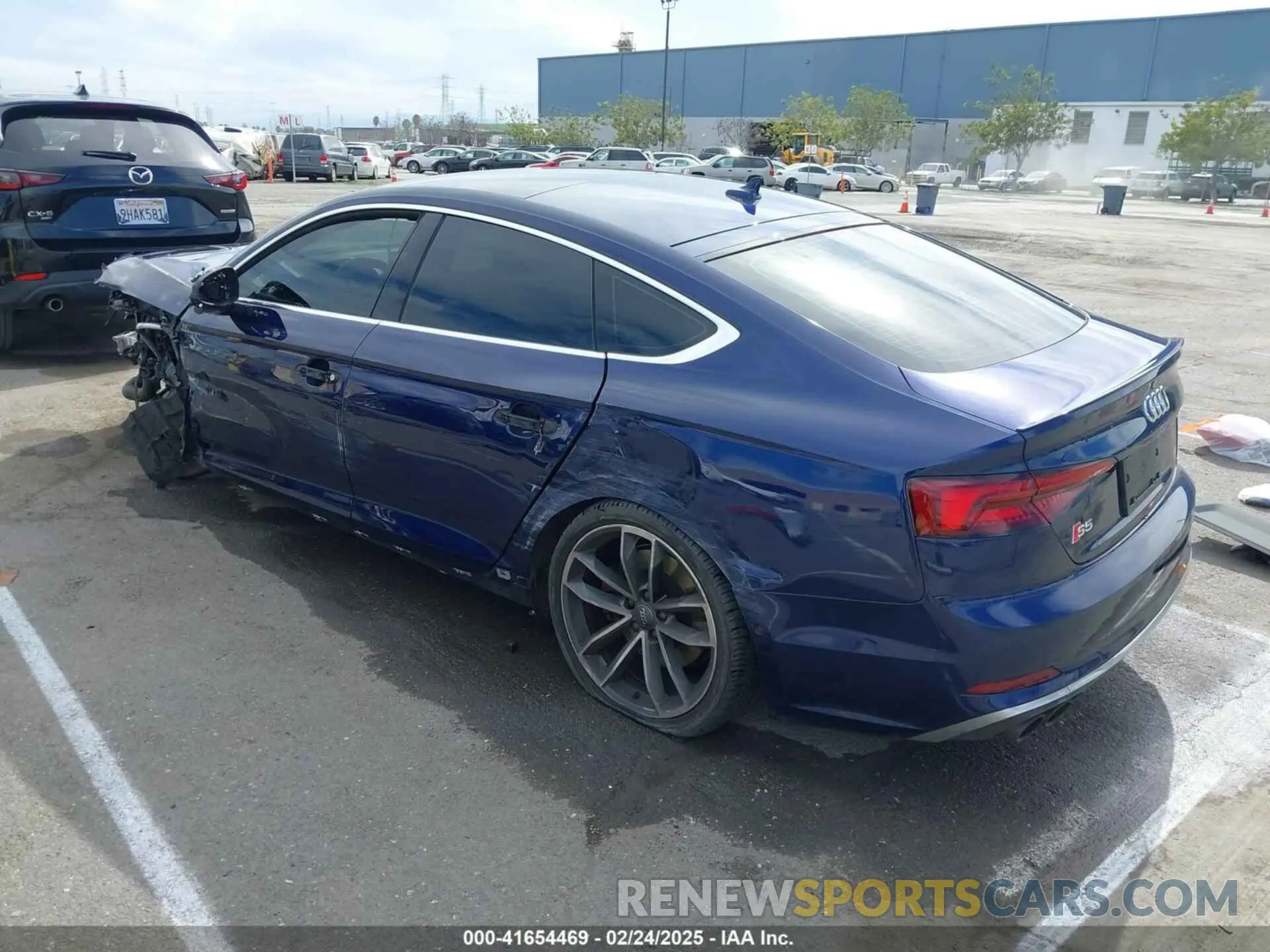 3 Photograph of a damaged car WAUC4CF56KA015053 AUDI S5 2019