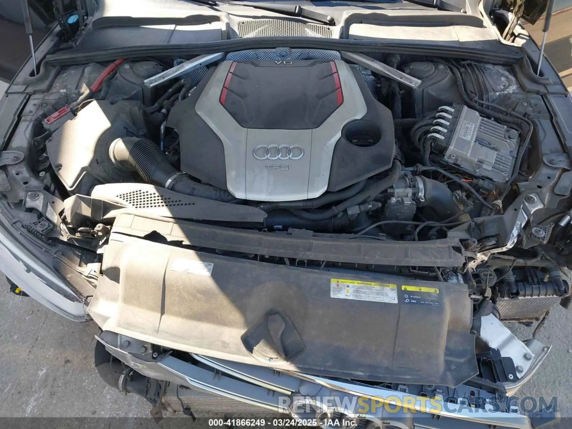 10 Photograph of a damaged car WAUC4CF57KA001775 AUDI S5 2019