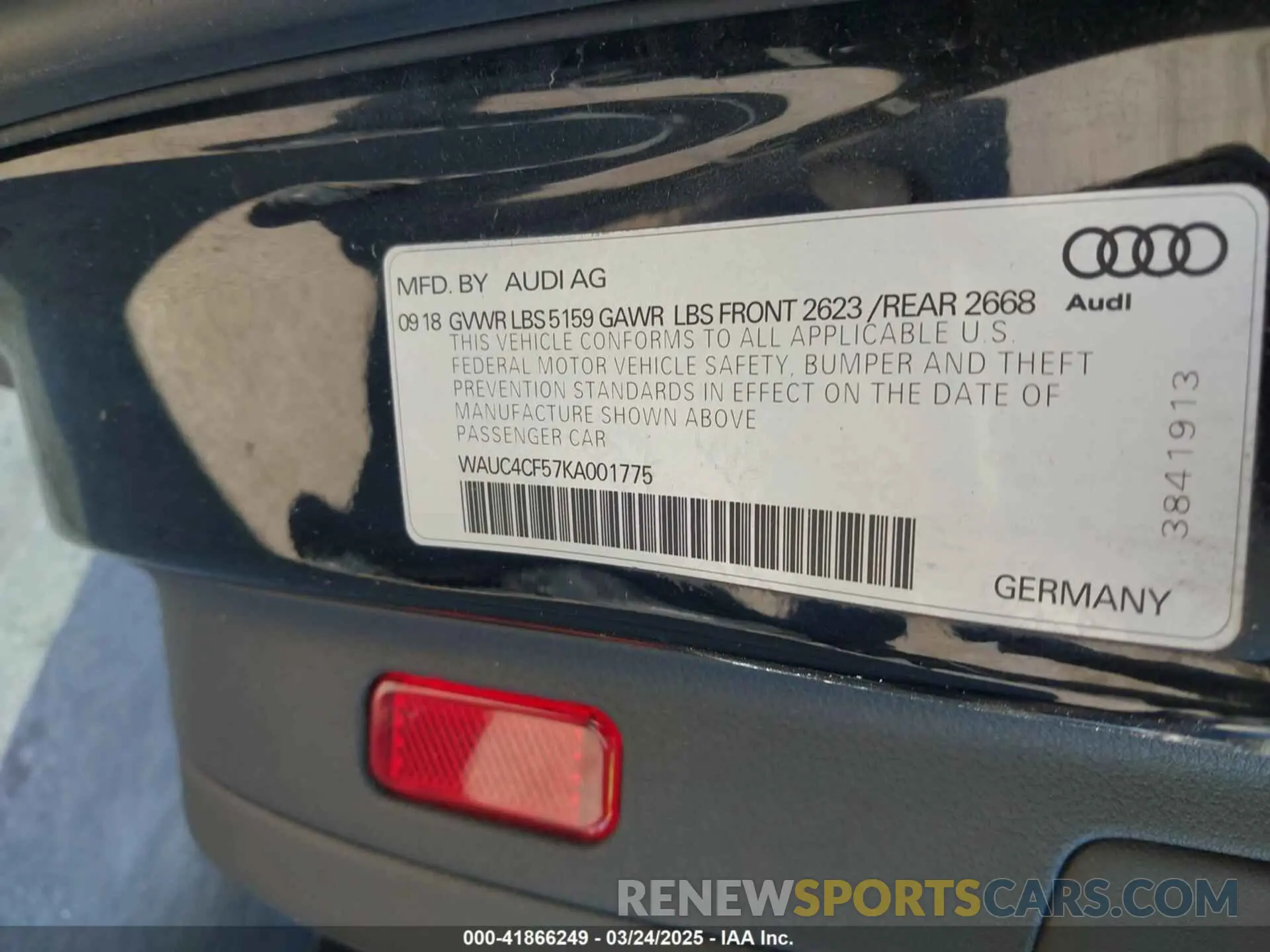9 Photograph of a damaged car WAUC4CF57KA001775 AUDI S5 2019