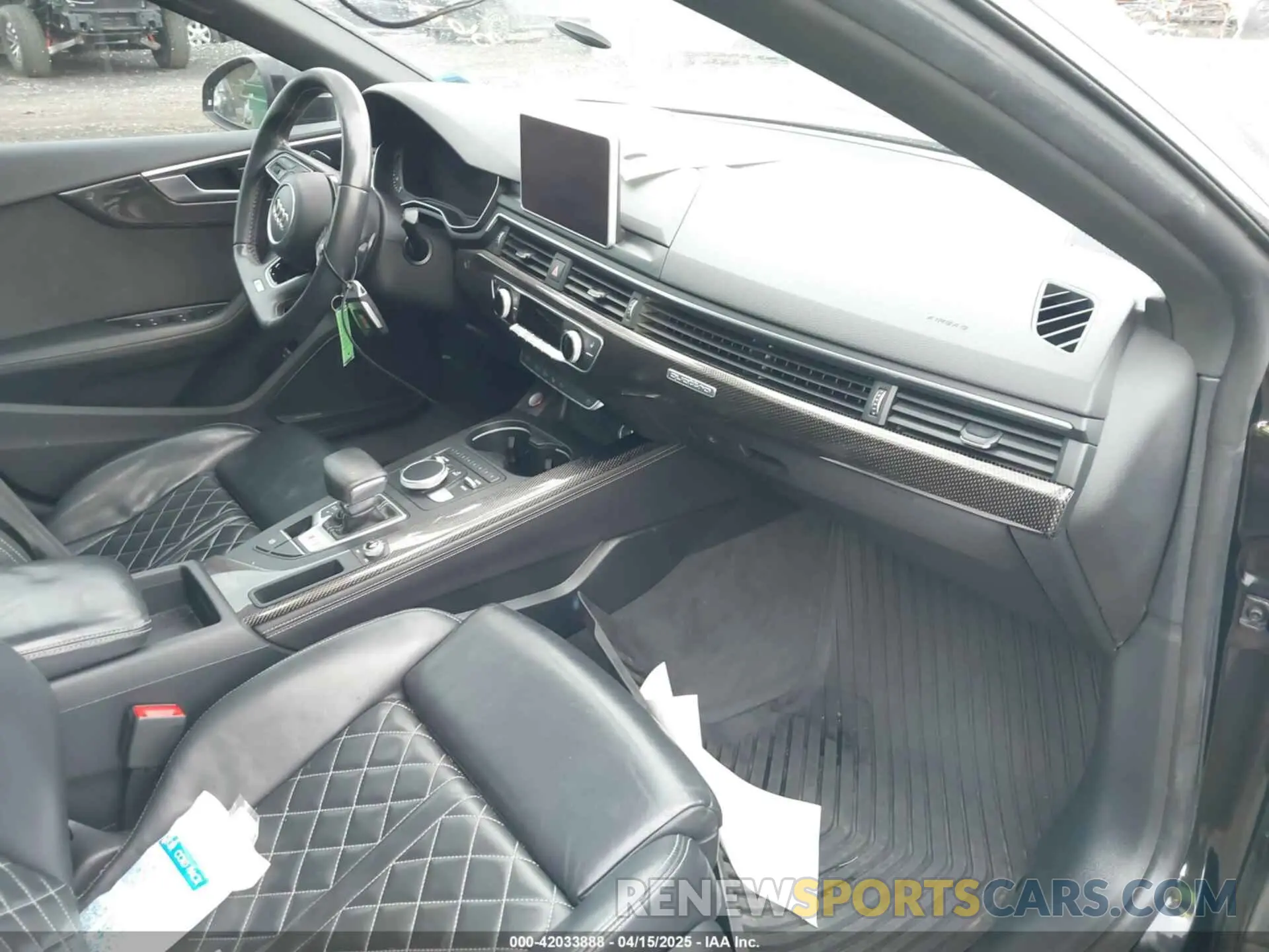 5 Photograph of a damaged car WAUC4CF59KA042991 AUDI S5 2019